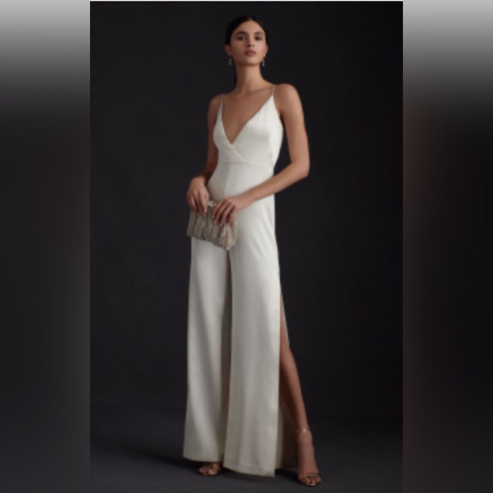 ML Monique Lhuillier Doutzen V-Neck Jumpsuit